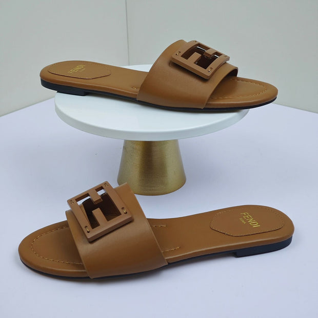 "Effortless Elegance: Ladies Chappal"