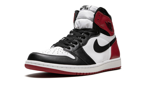 AIR JORDAN 1 RETRO HIGH OG
"Black Toe"