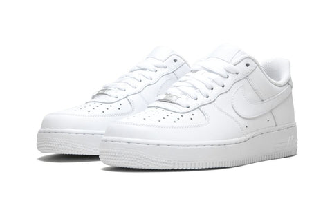 AIR FORCE 1 LOW 07
"Triple White"