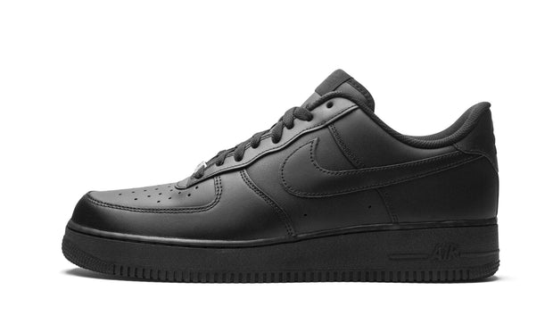 AIR FORCE 1 LOW
"Triple Black"